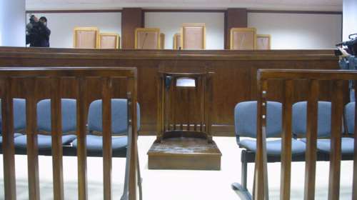 Στο πειθαρχικό 15 δικηγόροι για εμφανίσεις σε &quot;τηλεδίκες&quot; για την Ειρήνη Μουρτζούκου και τον αστυνομικό Βουλής