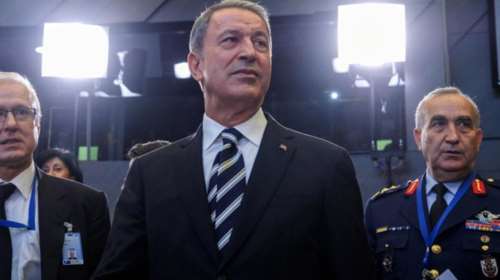 Τουρκία: Σάλος με τον Ακάρ- Απάντησε στο σύνθημα &quot;πες μας να πυροβολήσουμε&quot; με το &quot;θα έρθει η ώρα, περιμένετε&quot;