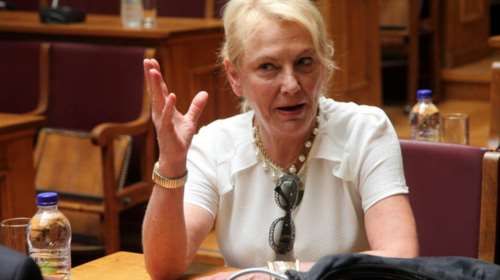 Φωτεινή Πιπιλή για Χρυσή Αυγή: &quot;Εγώ δεν σας φοβήθηκα ποτέ - Η πιο σημαντική πολιτική πράξη στη ζωή μου&quot;