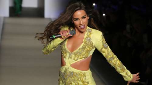 Κατερίνα Στικούδη: &quot;Φωτιά&quot; στο Instagram έβαλε η topless φωτογραφία της