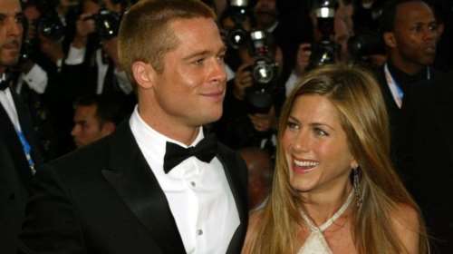 Η Τζένιφερ Άνιστον φλερτάρει on air με τον Μπραντ Πιτ: &quot;Νομίζω ότι είσαι πολύ σέξι&quot; [βίντεο]