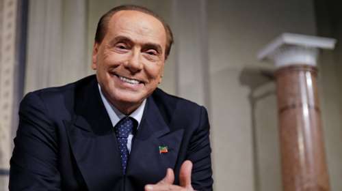 Σίλβιο Μπερλουσκόνι: Θετικός στον κορονοϊό ο πρώην πρωθυπουργός της Ιταλίας