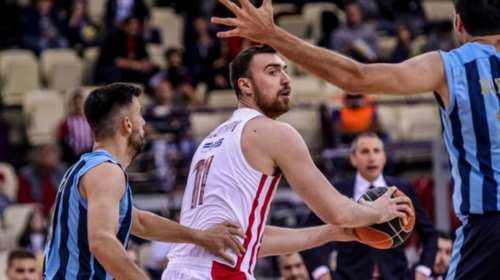 Αγωνία στον Ολυμπιακό - Χτύπησε ο Μιλουτίνοφ στον αστράγαλο