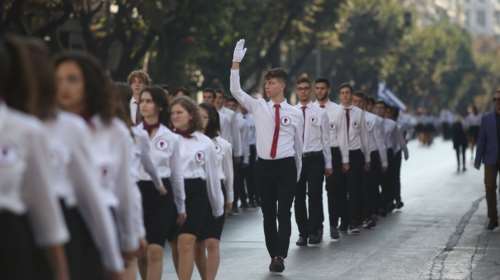 28η Οκτωβρίου: Η έκρηξη των κρουσμάτων ακυρώνει παρελάσεις στη Βόρεια Ελλάδα - Αναλυτικά οι περιοχές