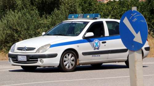 Έκρηξη εμπρηστικού μηχανισμού σε αυλή σπιτιού στο Μενίδι