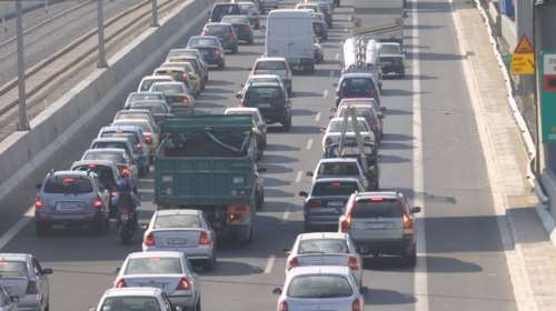 Θεσσαλονίκη: Καραμπόλα με 6 οχήματα στην Περιφερειακή Οδό - Αυξημένη η κίνηση [χάρτης]