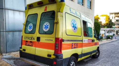 Τραγικό τέλος για ηλικιωμένη γυναίκα - Έπεσε από το μπαλκόνι, βοηθώντας τη φίλη της στις δουλειές