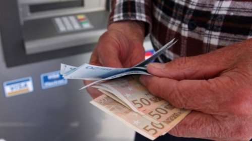&#39;&#39;Ξεπαγώνουν&#39;&#39; οι συντάξεις μετά από 12 χρόνια: Τρεις μόνιμες αυξήσεις εξήγγειλε ο Κωστής Χατζηδάκης