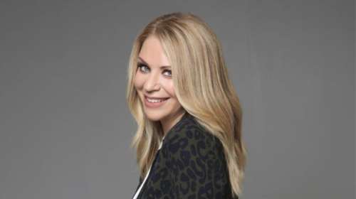 Έλλη Στάη: Βόλτα στο Κολωνάκι με casual εμφάνιση [Εικόνες]