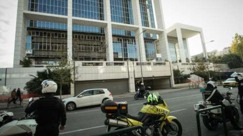 Δίκη Χρυσής Αυγής: Mέτρα &quot;Πολυτεχνείου&quot; γύρω από το Εφετείο - Επί ποδός 2.500 αστυνομικοί