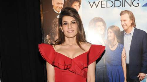 Νία Βαρντάλος: Φοβερό τρολάρισμα στον Τραμπ με... καθαριστικό για τα τζάμια [Εικόνα]