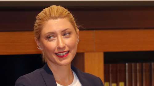 Σία Κοσιώνη: Η συγκινητική ανάρτηση για τον θάνατο του Μανώλη Γλέζου