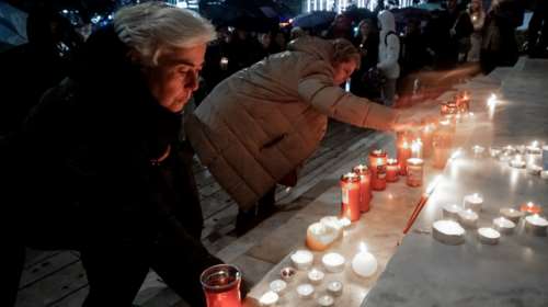 Σε σιωπηρή διαμαρτυρία στο Σύνταγμα καλεί ο ΣΥΡΙΖΑ: &quot;Πενθούμε τους νεκρούς μας, ζητάμε την αλήθεια&quot;