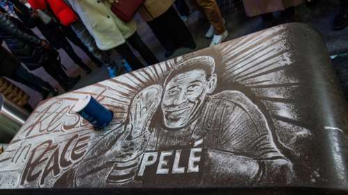 Παγκόσμιος θρήνος για τον Πελέ - Την Τρίτη η κηδεία του, σε λαϊκό προσκύνημα η σορός του [εικόνες]