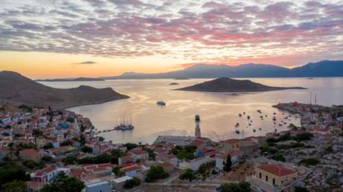 Χάλκη: Εγκαταστάθηκε μηχανισμός για την ανέλκυση των καϊκιών - Με παρέμβαση Μαξίμου