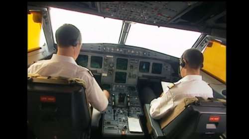 Fake εξετάσεις για πιλότους: "Εγκέφαλος" 70χρονος πρώην στέλεχος της Ολυμπιακής - "Κάποιοι από αυτούς πετάνε αεροπλάνα"