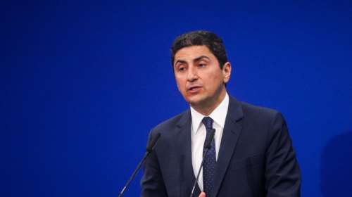 Εισαγγελική παρέμβαση για την επίθεση Αυγενάκη σε υπαλλήλο στο αεροδρόμιο &quot;Ελ. Βενιζέλος&quot; - Για ποια αδικήματα ερευνάται