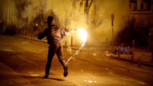 Επίθεση με μολότοφ στο Αστυνομικό Τμήμα Ζωγράφου τα ξημερώματα