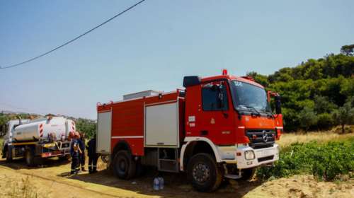 Φωτιά στην Αρκαδία: Στο νοσοκομείο τρεις πυροσβέστες - Δύο με αναπνευστικά προβλήματα και ένας με εγκαύματα