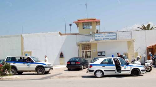 Συναγερμός στις φυλακές Αγίου Στεφάνου στην Πάτρα: Κρατούμενος κατάπιε ξυραφάκια