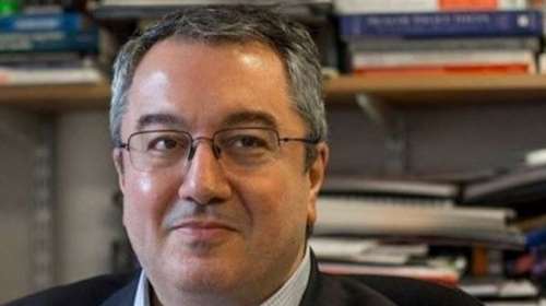 Κορονοϊός: Περισσότερα τα κρούσματα, αλλά λιγότεροι οι θάνατοι -Η εξήγηση του Ηλ. Μόσιαλου