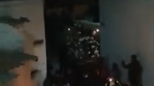 Ρόδος: Εκαναν ξημερώματα &quot;αντάρτικη&quot; περιφορά του Επιταφίου- &quot;Πιλάτοι, Αρχιερείς, Αννες και Καιάφες&quot; [βίντεο]