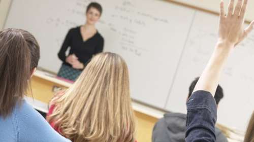 Κλείνουν και όλα τα φροντιστήρια λόγω κορονοϊού - Το ζήτησε η Κεραμέως από τον ΕΟΔΥ