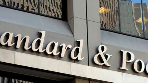 Standard &amp; Poor&#39;s: Αναβάθμισε την ελληνική οικονομία - &quot;Μια ανάσα από την επενδυτική βαθμίδα&quot; λένε Μητσοτάκης και Σταϊκούρας