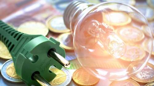 Συναγερμός στην κυβέρνηση για την εκτόξευση των τιμών του ρεύματος: Το βασικό σενάριο και τα δύο ερωτήματα