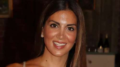 Η Σταματίνα Τσιμτσιλή φόρεσε το πιο μοδάτο πουκάμισο της άνοιξης