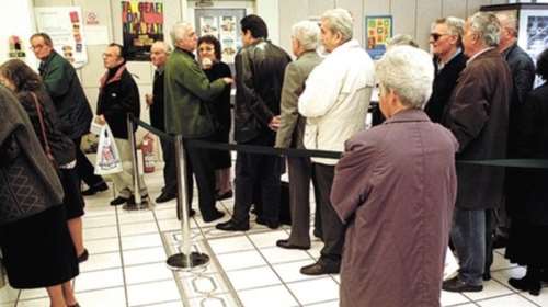 Οι νέες συντάξεις του 2025: Κέρδος ακόμη και με έναν μήνα διαφορά στην υποβολή αίτησης - Αναλυτικοί πίνακες