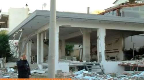 Ισχυρή έκρηξη σε ξυλουργείο στο Μενίδι - Βομβαρδισμένο τοπίο η περιοχή [βίντεο - εικόνες]