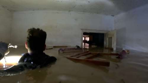 Καρδίτσα: Συγκλονιστικές εικόνες από τις επιχειρήσεις της Μονάδας Υποβρύχιων Αποστολών σε πλημμυρισμένα σπίτια