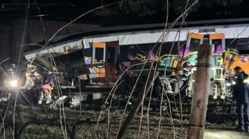 Νέο σοκ στην Ισπανία: Εκτροχιασμός αμαξοστοιχίας κοντά στη Βαρκελώνη - Τουλάχιστον 15 τραυματίες