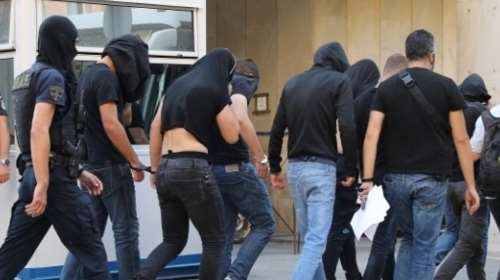 Νέα Φιλαδέλφεια: Δεν εντοπίστηκε DNA του Μιχάλη στα 4 μαχαίρια – Αποτυπώματα από ασύλληπτους χούλιγκαν σε 25 αυτοκίνητα