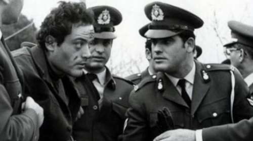 Βασίλης Λυμπέρης: Ο τελευταίος θανατοποινίτης που εκτελέστηκε στην Ελλάδα- Εκαψε γυναίκα, πεθερά και τα δύο του παιδιά [Εικόνες]