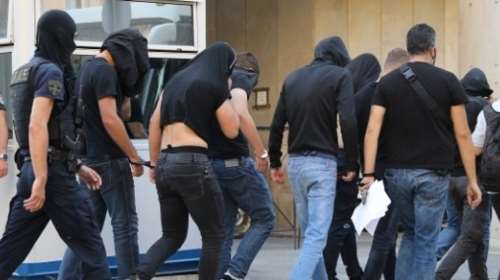 Ν. Φιλαδέλφεια: Λήψη DNA από τους 105 κατηγορούμενους ζητά η ανακρίτρια - Για να βρεθεί ο δολοφόνος του 29χρονου Μιχάλη