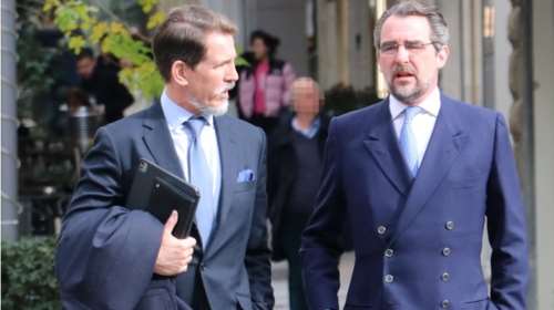 &quot;Ντε Γκρες&quot;: Το επίσημο επώνυμο της τέως βασιλικής οικογένειας - Κατέθεσαν αίτηση για αναγνώριση ιθαγένειας