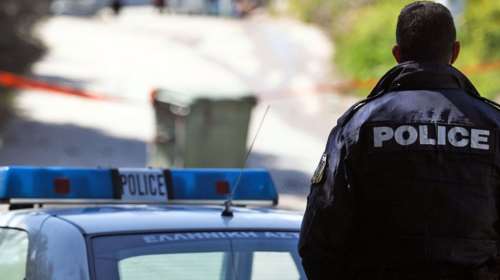 Σε διαθεσιμότητα ο αστυνομικός στη Μυτιλήνη: Πίεζε 14χρονη για ερωτικό βίντεο - &quot;Ψάρευε&quot; θύματα μέσω της αθλητικής του ιδιότητας