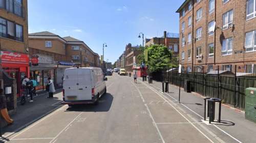 Επίθεση με μαχαίρι σε αγορά στο Λονδίνο: Ένας νεκρός και δύο τραυματίες