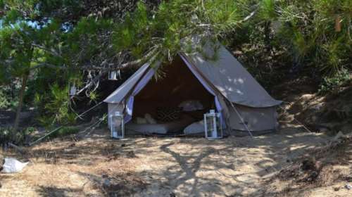 Γαύδος: Κατασκηνωτής τουρίστας κατήγγειλε άγριο ξυλοδαρμό- Για &quot;υπερβολές&quot; κάνει λόγο η δήμαρχος