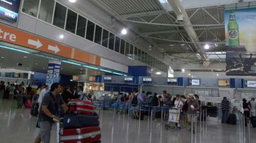 Σύλληψη Τούρκου στο Ελευθ. Βενιζέλος: Βρέθηκαν σφαίρες επάνω του - Εξετάζεται η σχέση του με το μακελειό στη Λούτσα