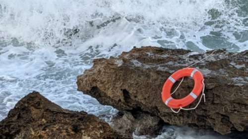 Τραγωδία στο Ηράκλειο: 70χρονος παππούς πνίγηκε ενώ προσπαθούσε να σώσει τα εγγόνια του - Είχαν πέσει στη θάλασσα