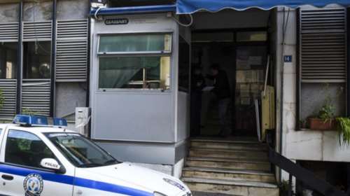 Αυτοκτόνησε κρατούμενος στο ΑΤ Αγίου Παντελεήμονα - Είχε συλληφθεί για ξυλοδαρμό της συντρόφου του [Βίντεο]