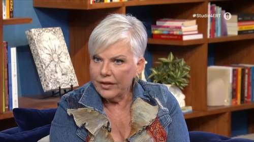 Νανά Παλαιτσάκη: &quot;Τον μπαμπά μου τον έχασα όταν ήμουν 5 ημερών - Η μητέρα μου είχε μεγάλη άρνηση να ασχοληθεί μαζί μου&quot;