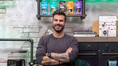 Άκης Πετρετζίκης: Ποιο είναι το φύλο του μωρού του - Αυτή είναι η σύντροφός του [εικόνες]