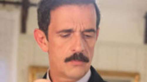 Ο Λεωνίδας Κακούρης &quot;σφυροκοπά&quot; τον Λιγνάδη: &quot;Ένα κτήνος που του άρεσε να σφίγγει στην αγκαλιά του νεαρά παιδιά&quot;