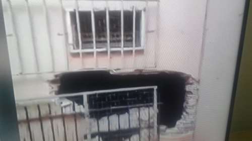 Απίστευτη διάρρηξη σε κυλικείο σχολείου στην Γκράβα - Γκρέμισαν τον τοίχο, πήραν μέχρι και τον... πυροσβεστήρα [βίντεο]