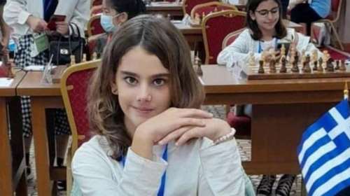 Αυτό το γλυκό κοριτσάκι ήρθε 3ο στο Παγκόσμιο πρωτάθλημα Σκάκι- Η Ευαγγελία Σίσκου
