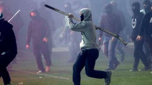 Οπαδική βία: Με δόλωμα ένα χαρτζιλίκι στρατολογούνται οι νεαροί χούλιγκαν - Πώς τους προσεγγίζουν τα &quot;κεφάλια&quot;